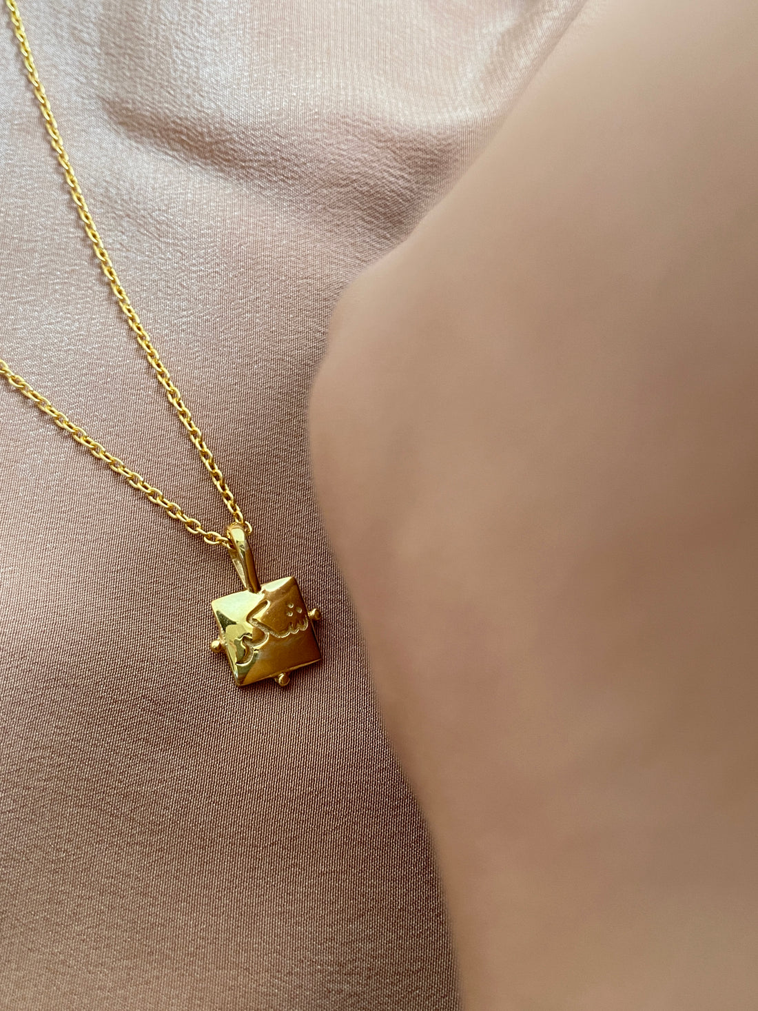 Shukr Pendant
