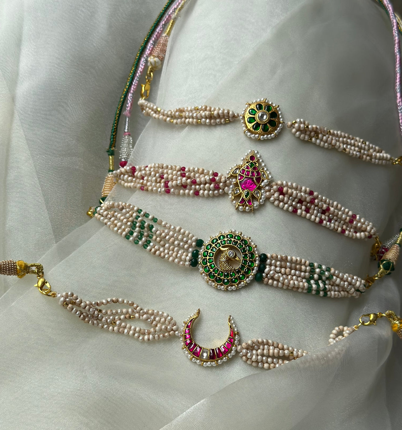 Choker & Hasli