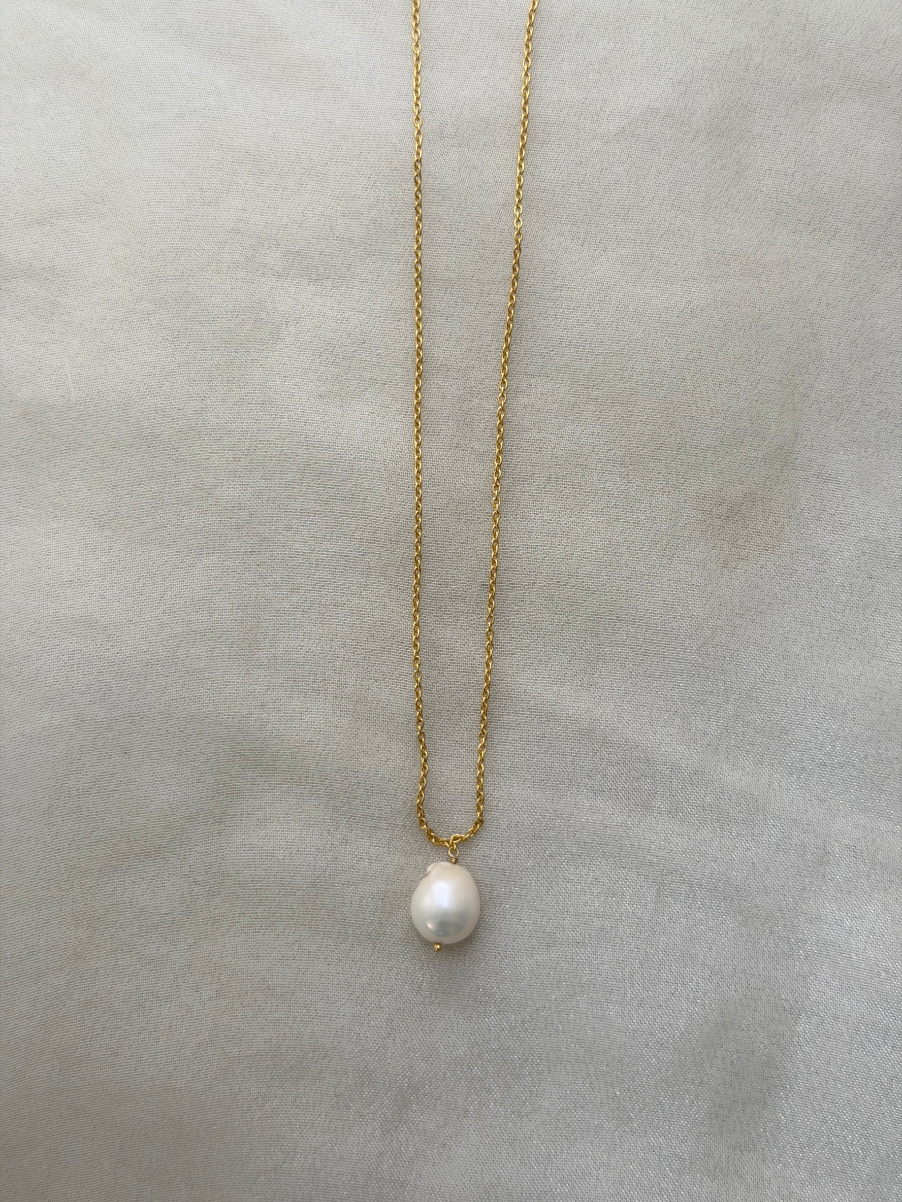 Irregular Pearl Bauble