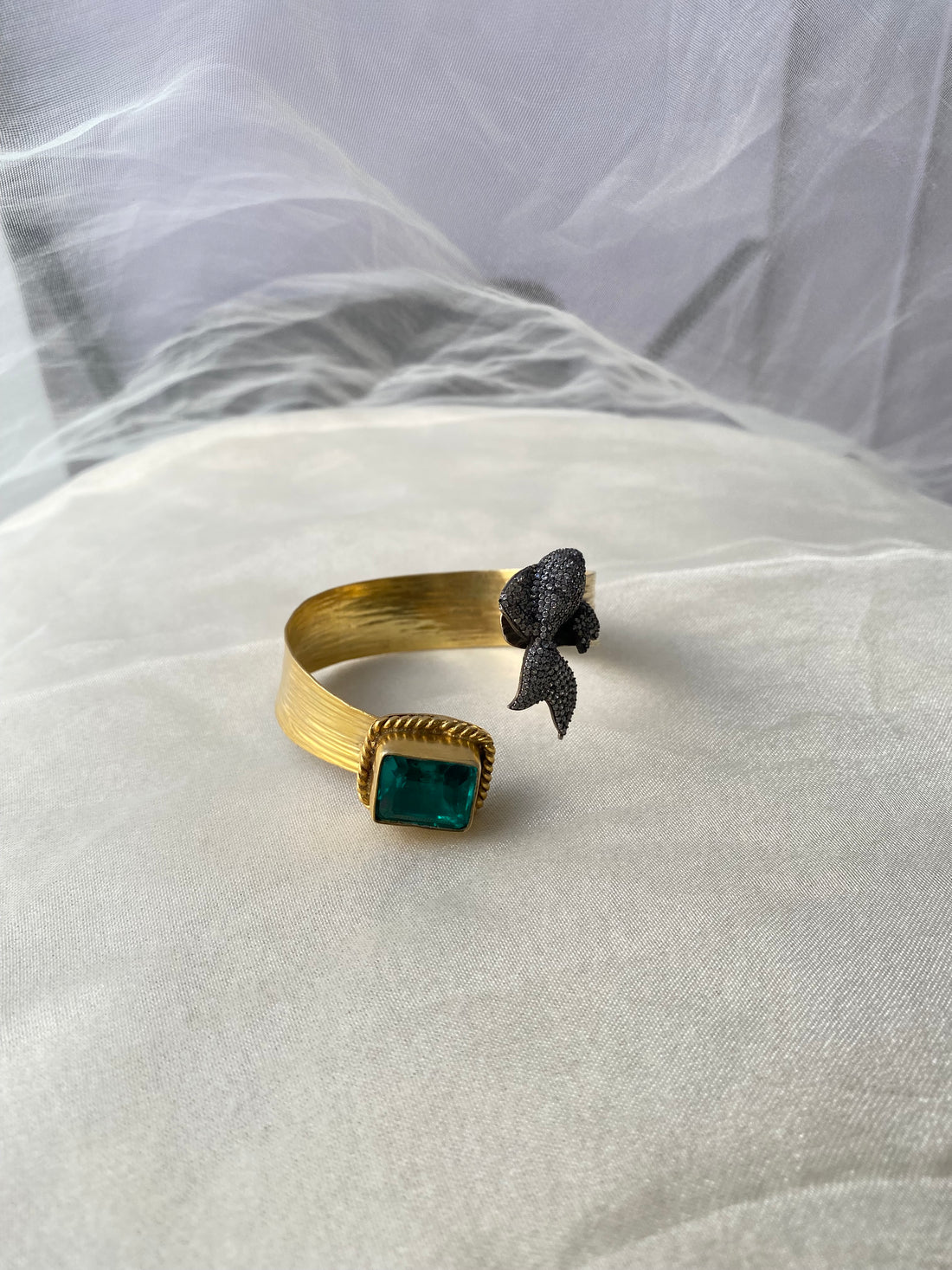 Green onyx Matsya Handcuff