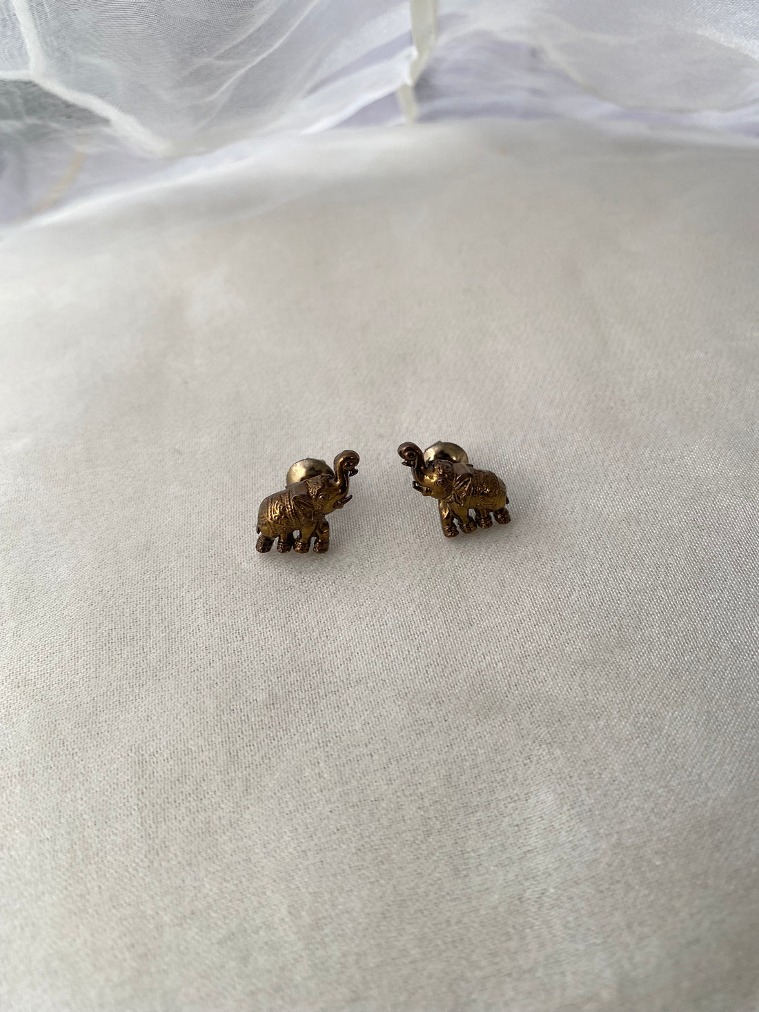 Haathi Studs