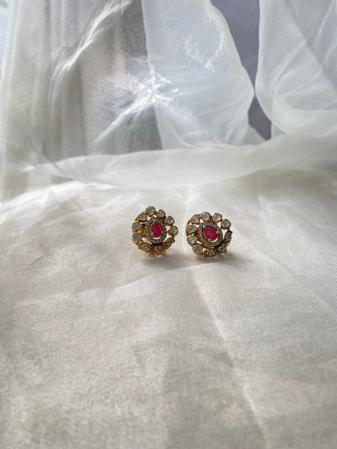 Rabaab Studs