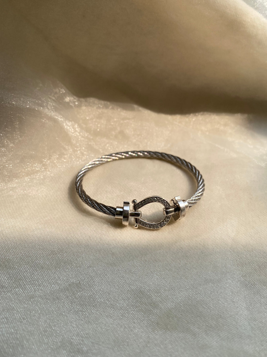Horse Shoe Bracelet