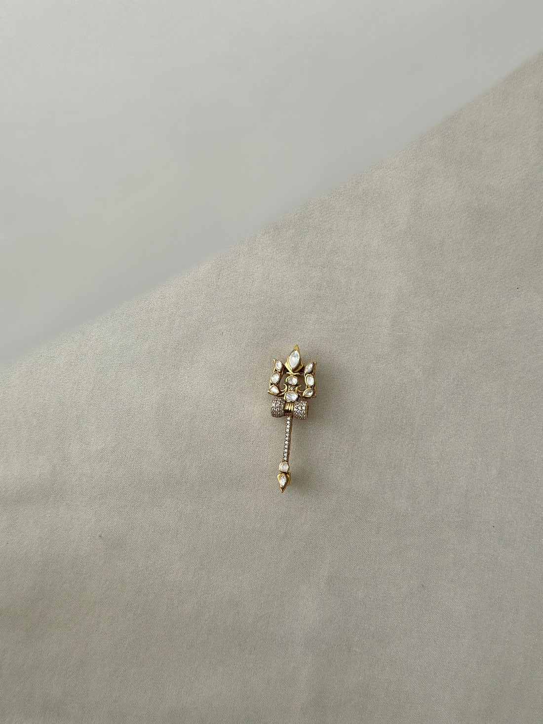 Bombay Brooch