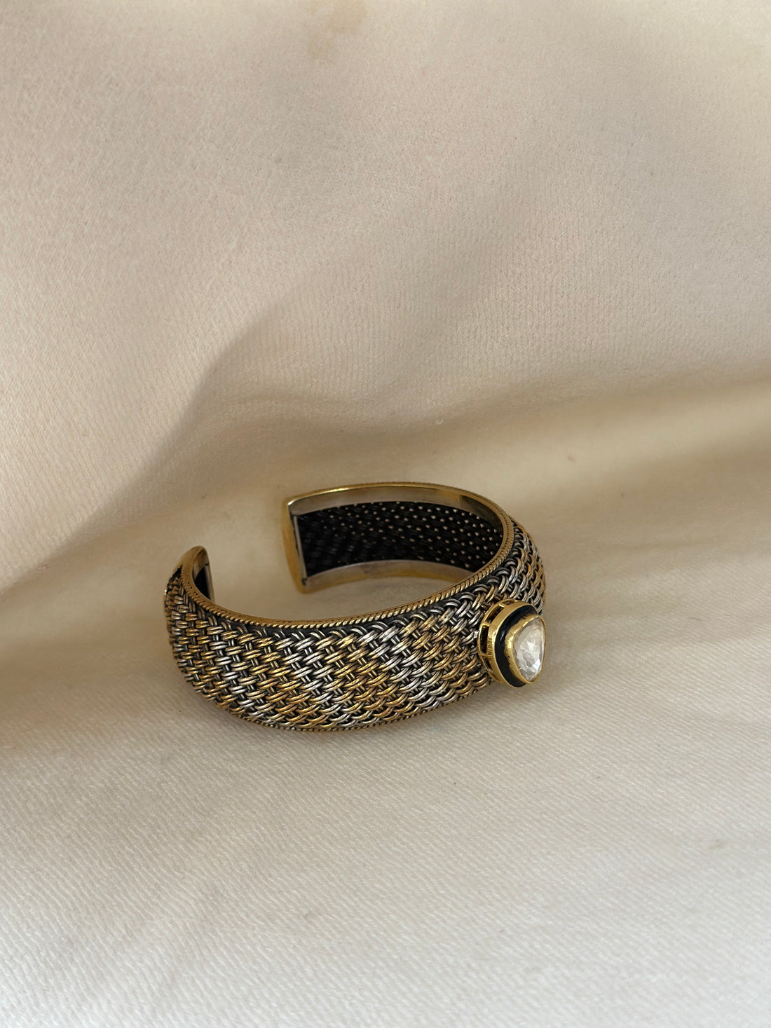 Mughal Polki Handcuff
