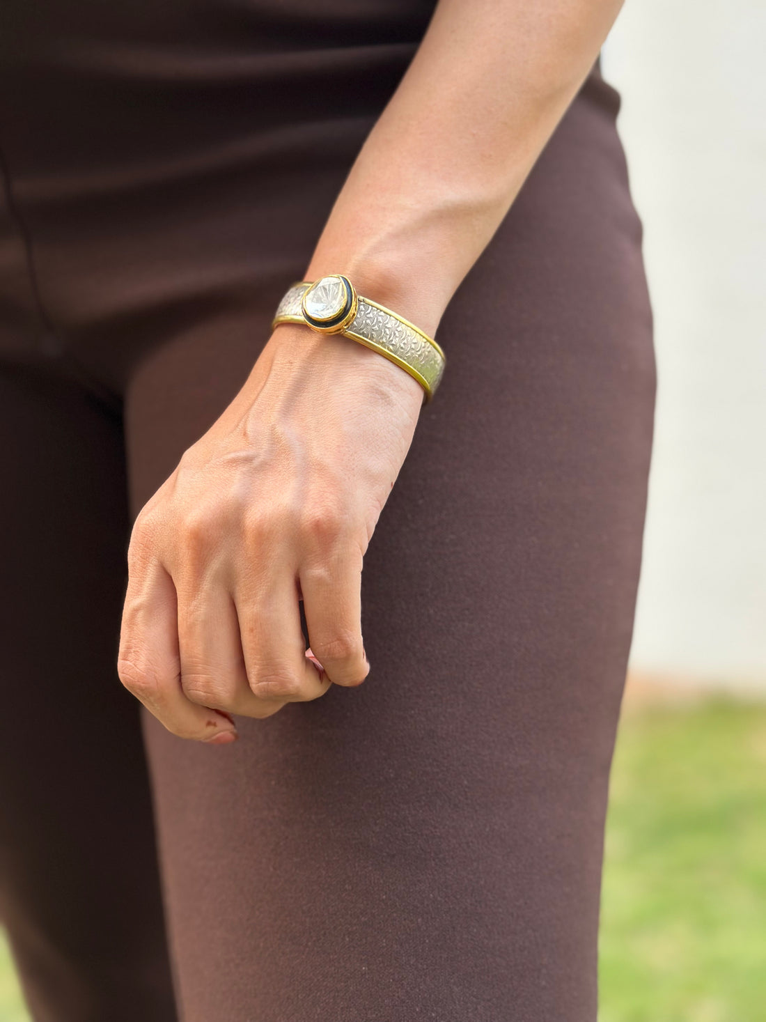 Mumtaz Handcuff