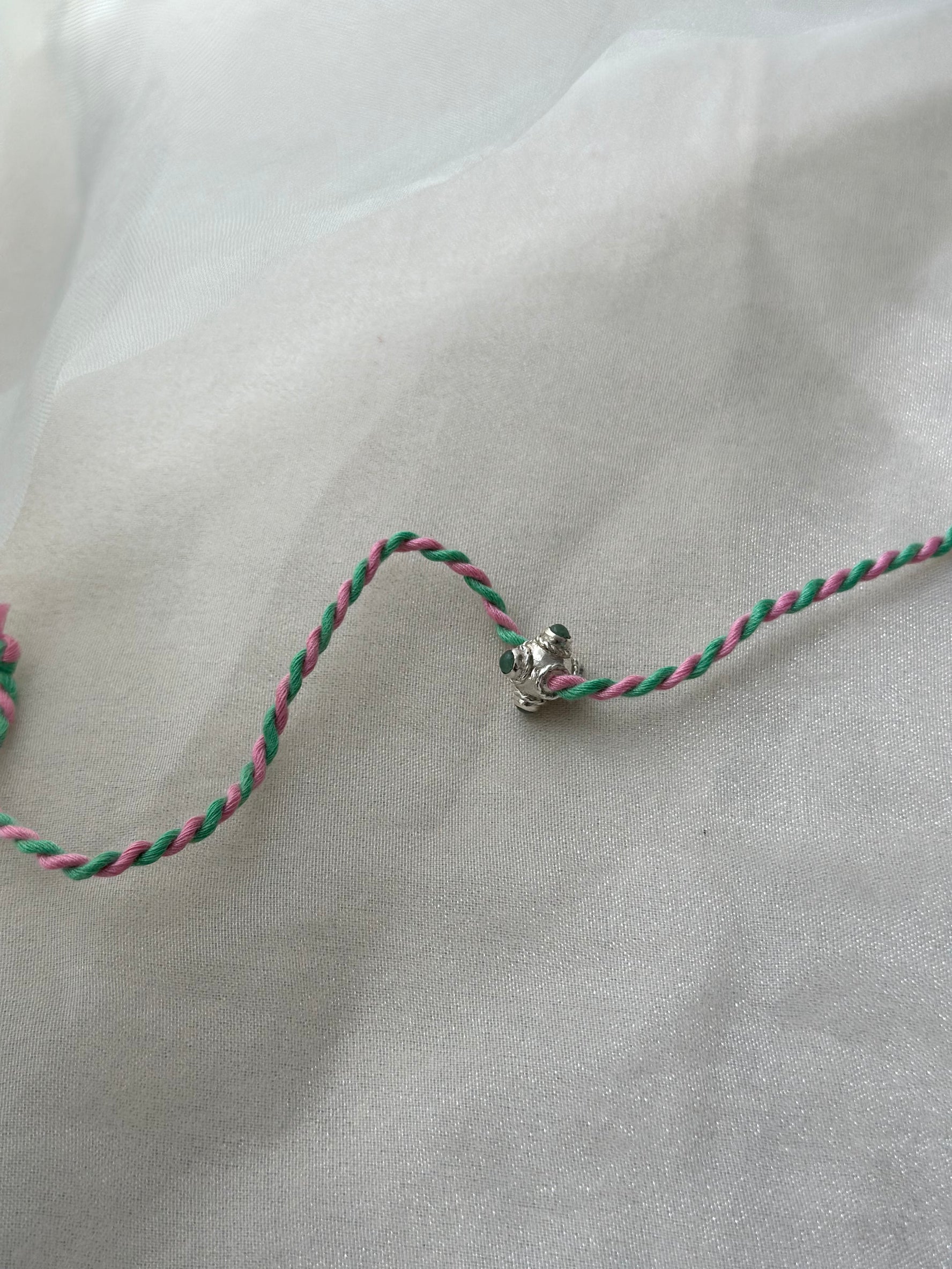 Small Dori Rakhi in 92.5 fine silver – Eterno India
