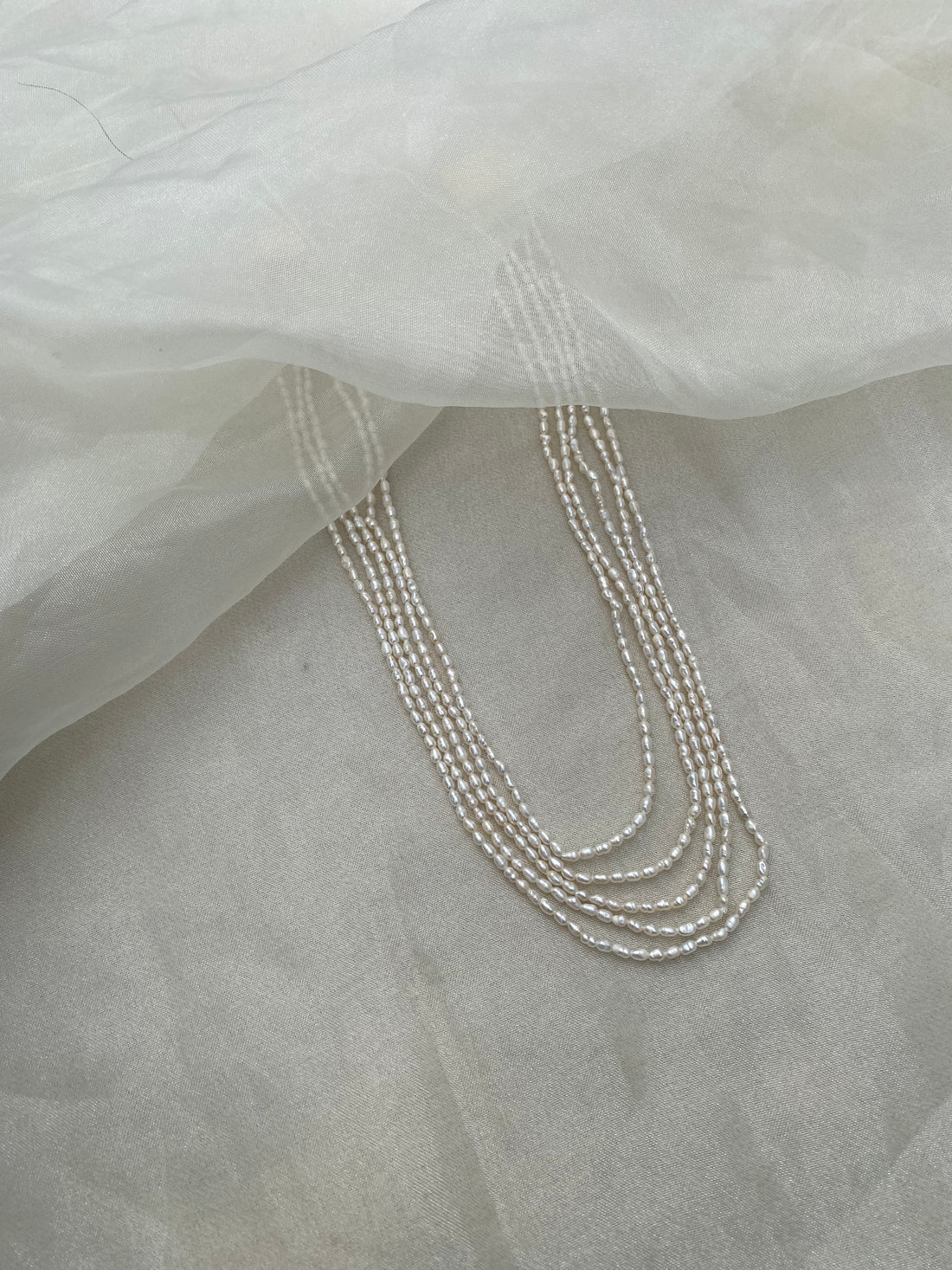 Gul Pearl-5 Layer Mala
