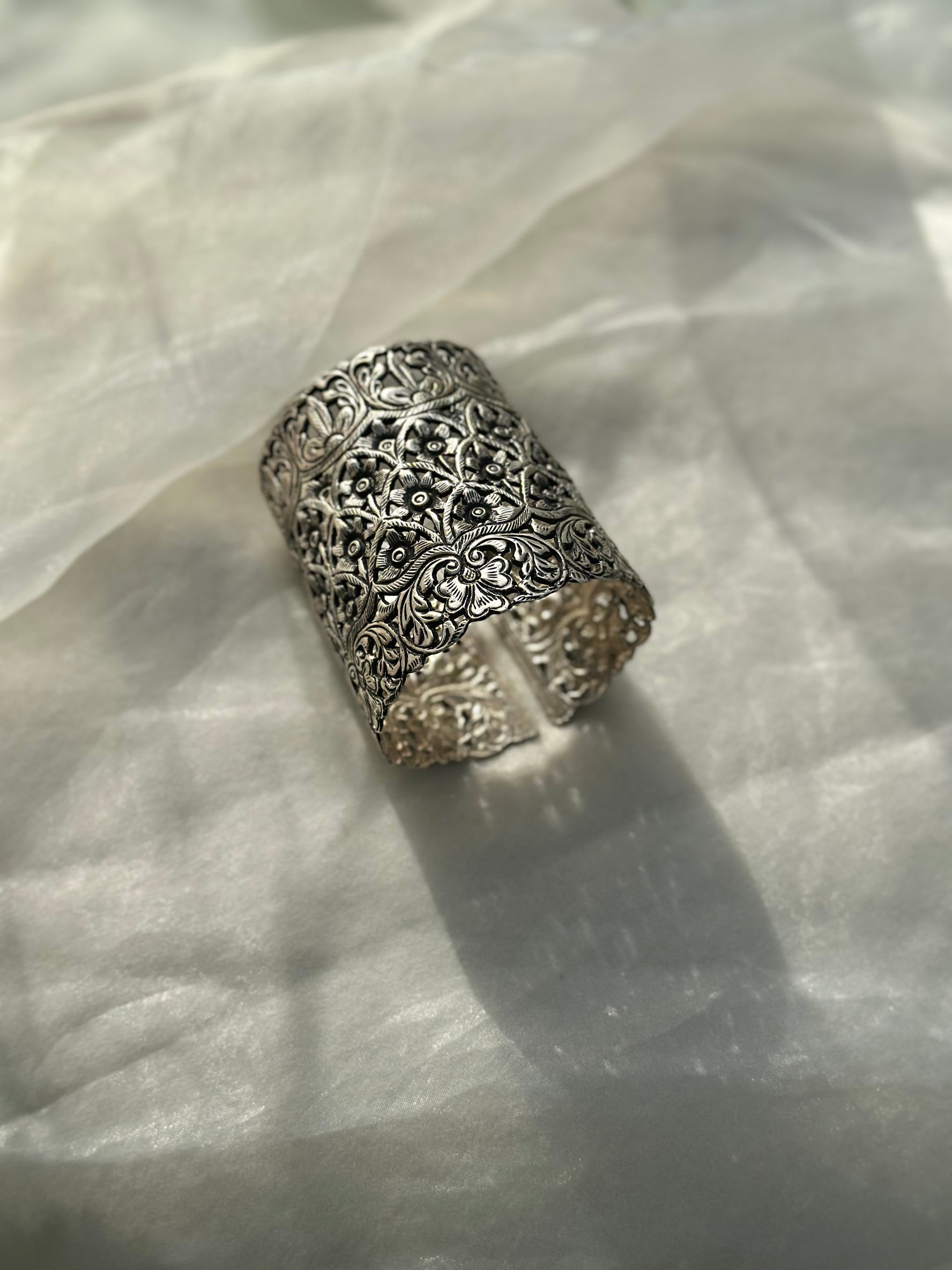Rajputana Handcuff