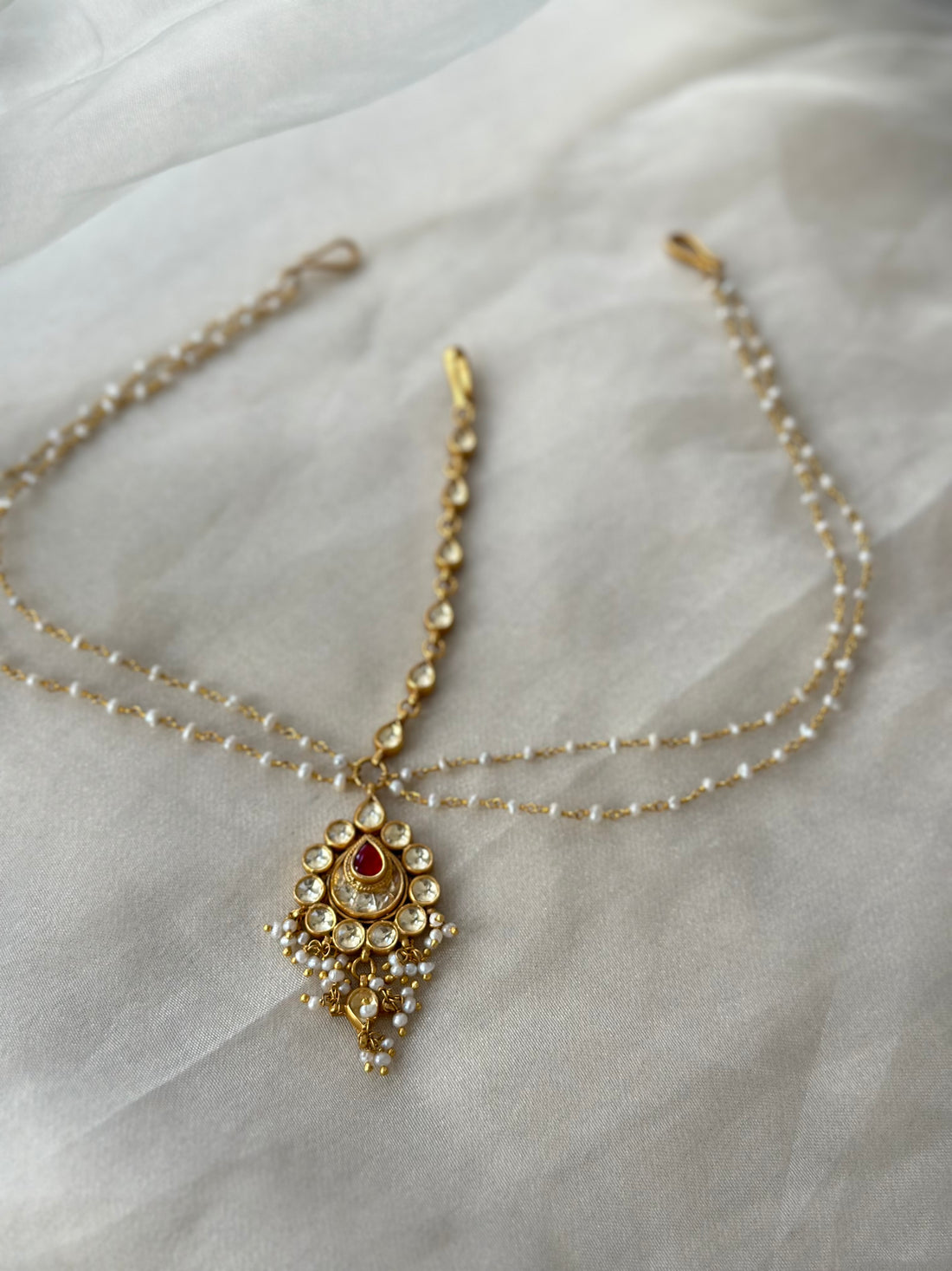 Tilak tri-layer Maangtikka