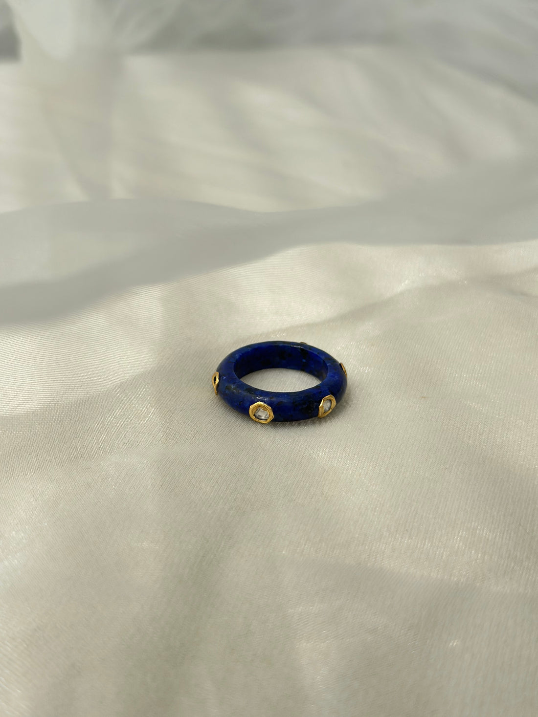 Avni Band Ring