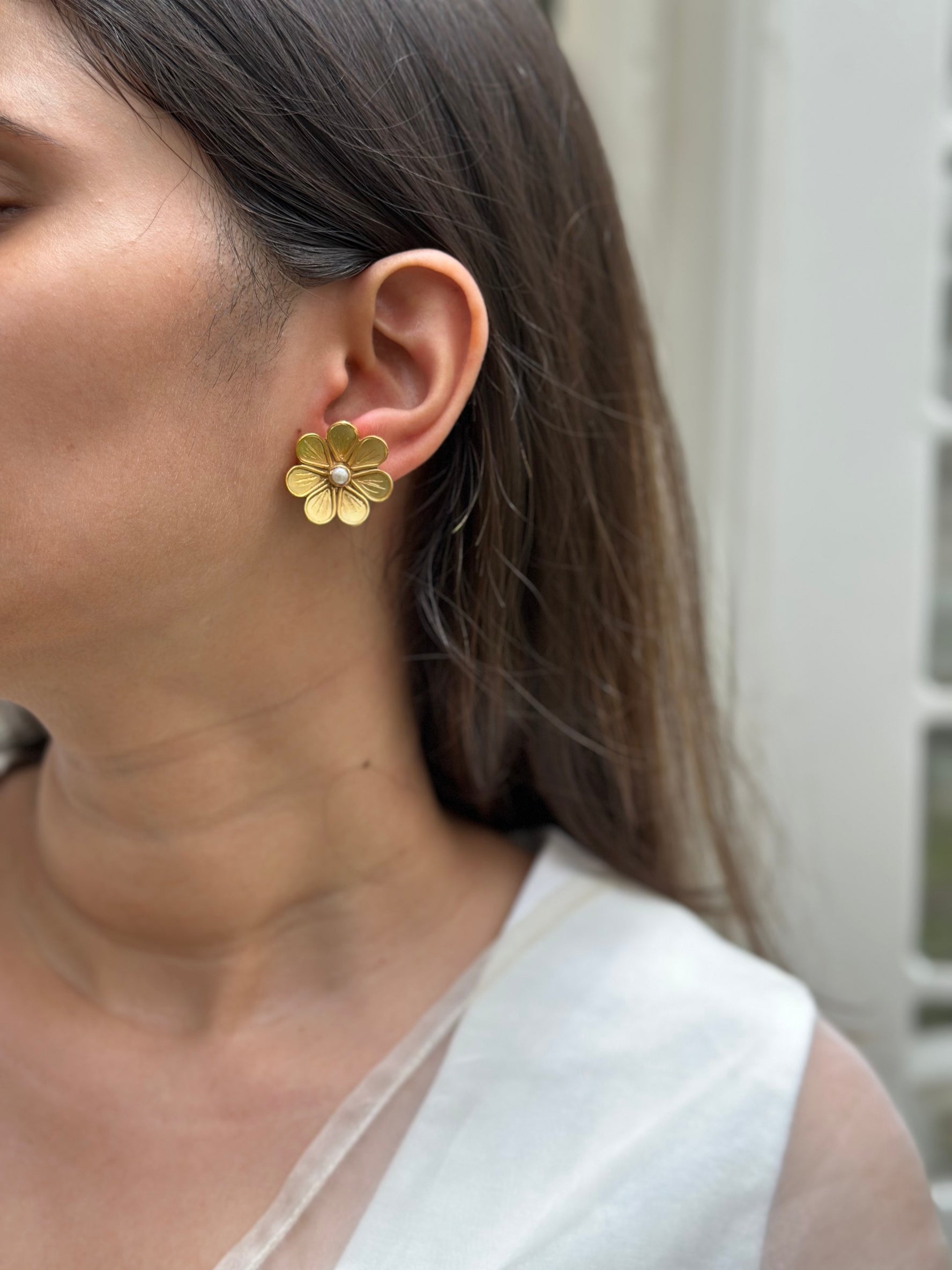 Radhika Studs