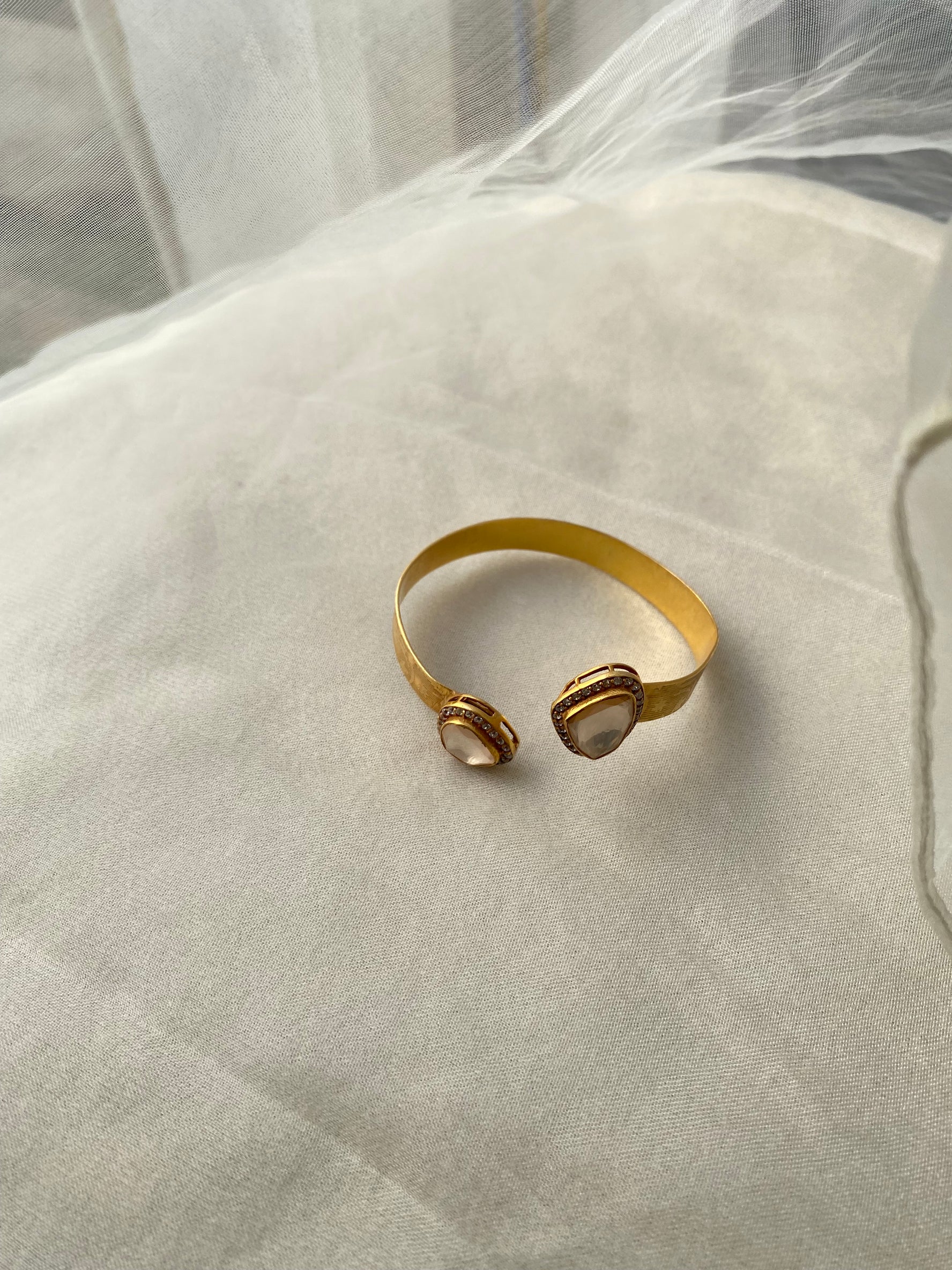 Tara Mossinaite Handcuff