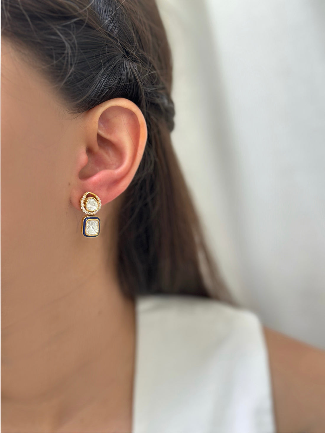 Kamya studs