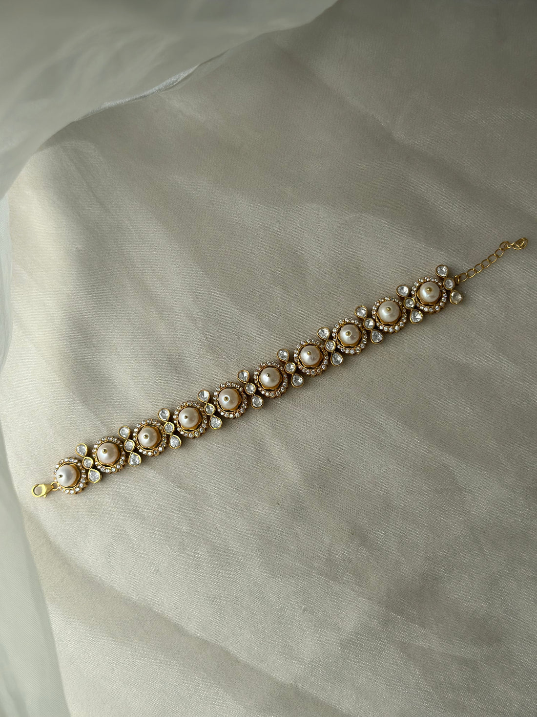 Noor Pearl Bracelet
