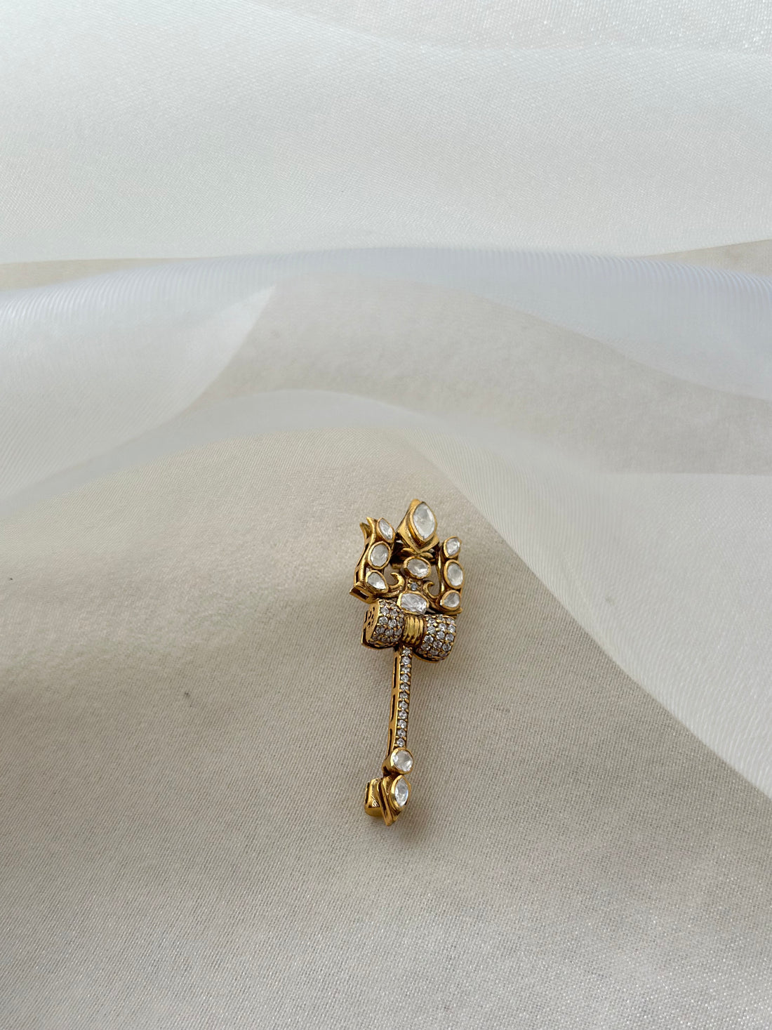 Bombay Brooch