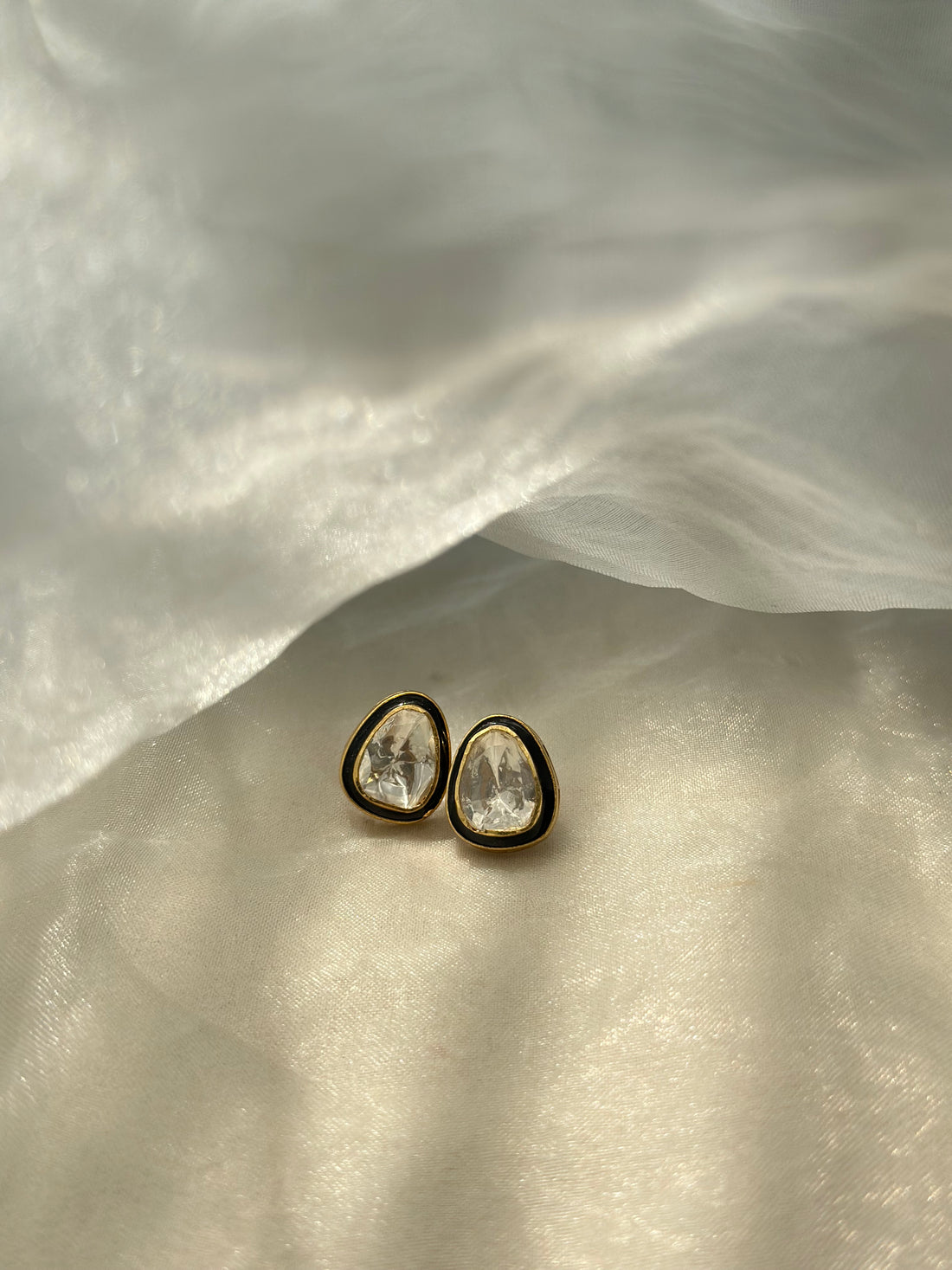 Nirvani Studs