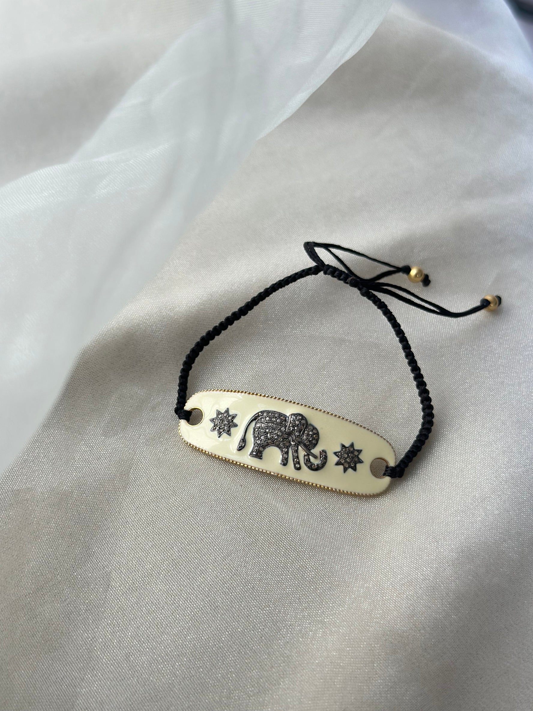 Mother Ele Thread Bracelet