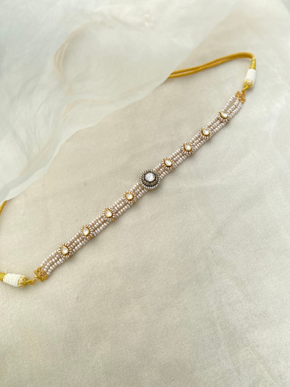 Avni Choker