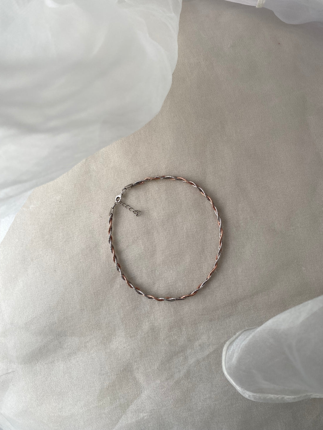 Dual tone twisted Anklet