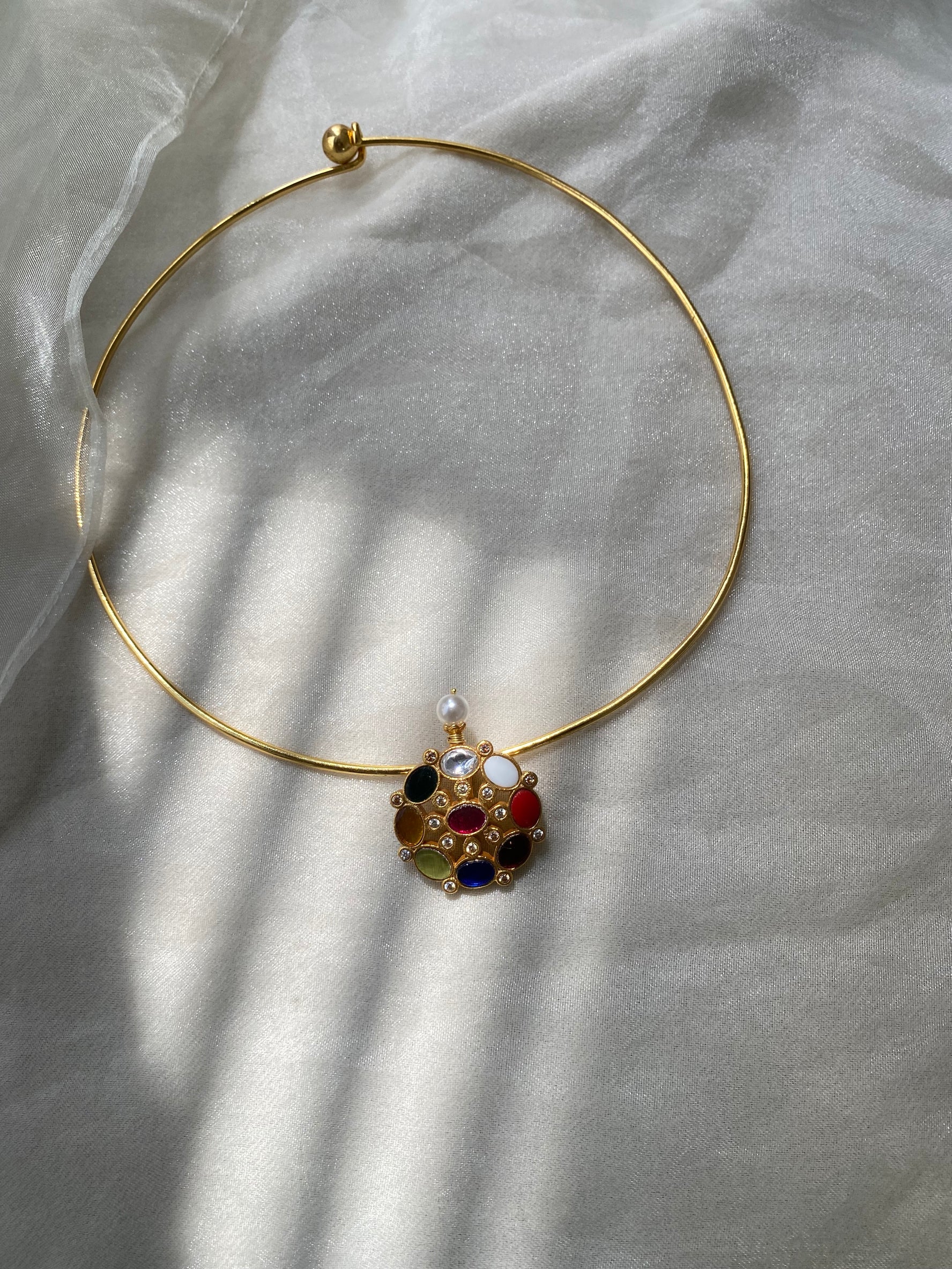 Navratna Pendant Hasli