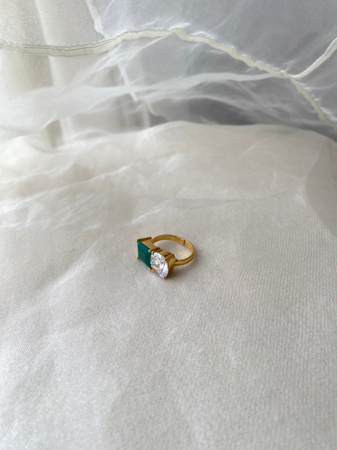 Green onyx - Swarovski Ring