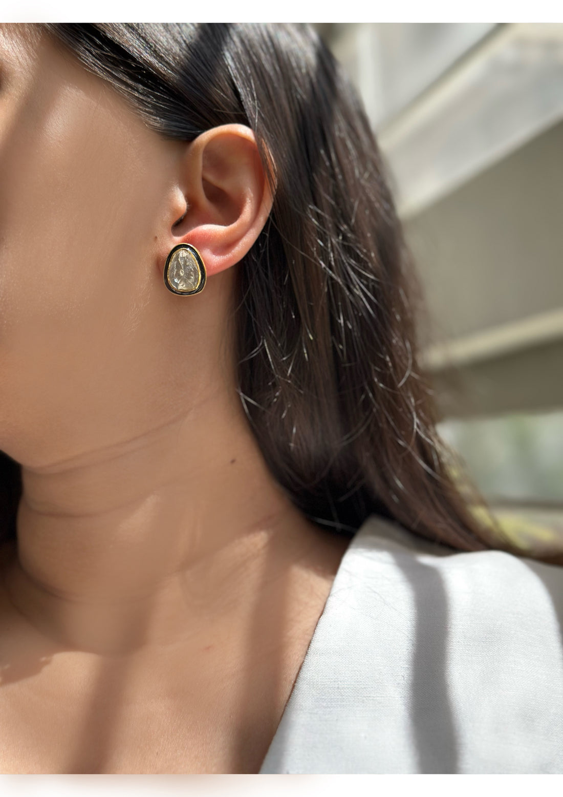 Nirvani Studs