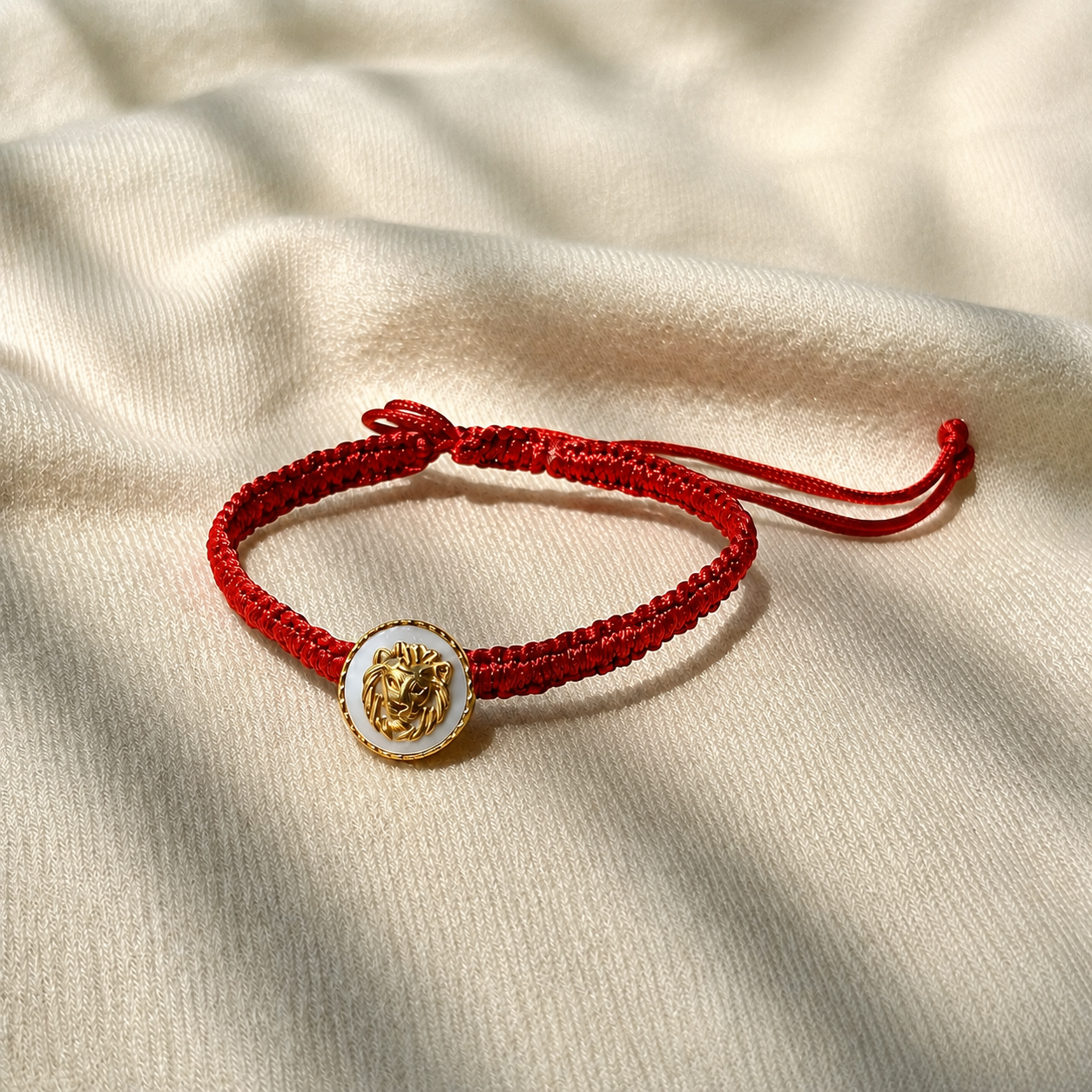 OG Lion Band Rakhi cum pendant in 92.5 fine silver – Eterno India