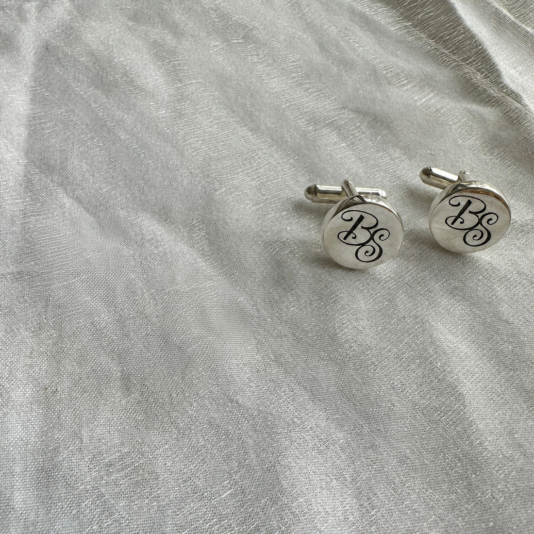 Engraved monogram sterling silver cufflinks pair – Eterno India"