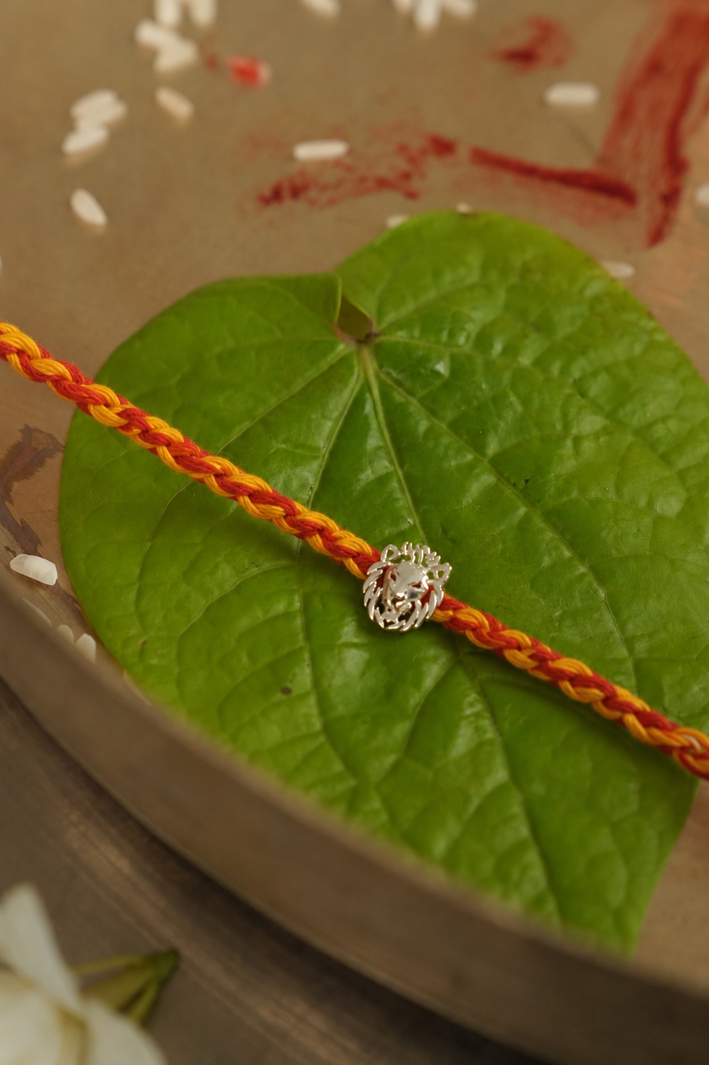 OG Lion Rakhi in 92.5 sterling silver – Eterno India