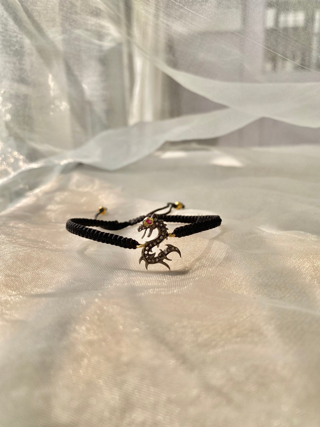 Dragon Thread Bracelet (Eterno Fine)