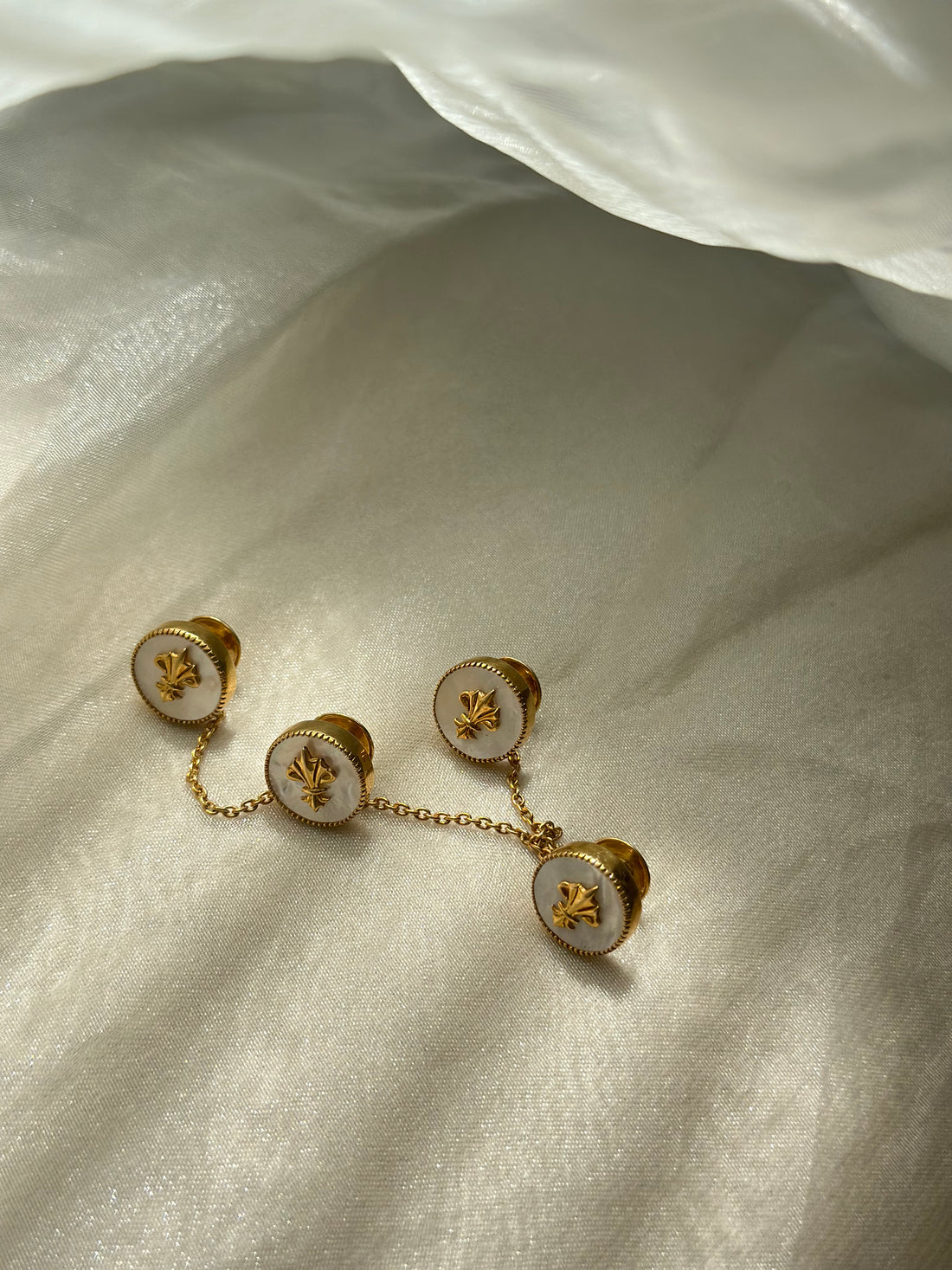 Monarchy Kurta Button