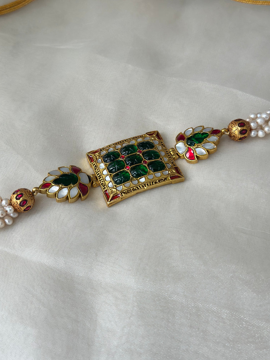 Mastani Choker