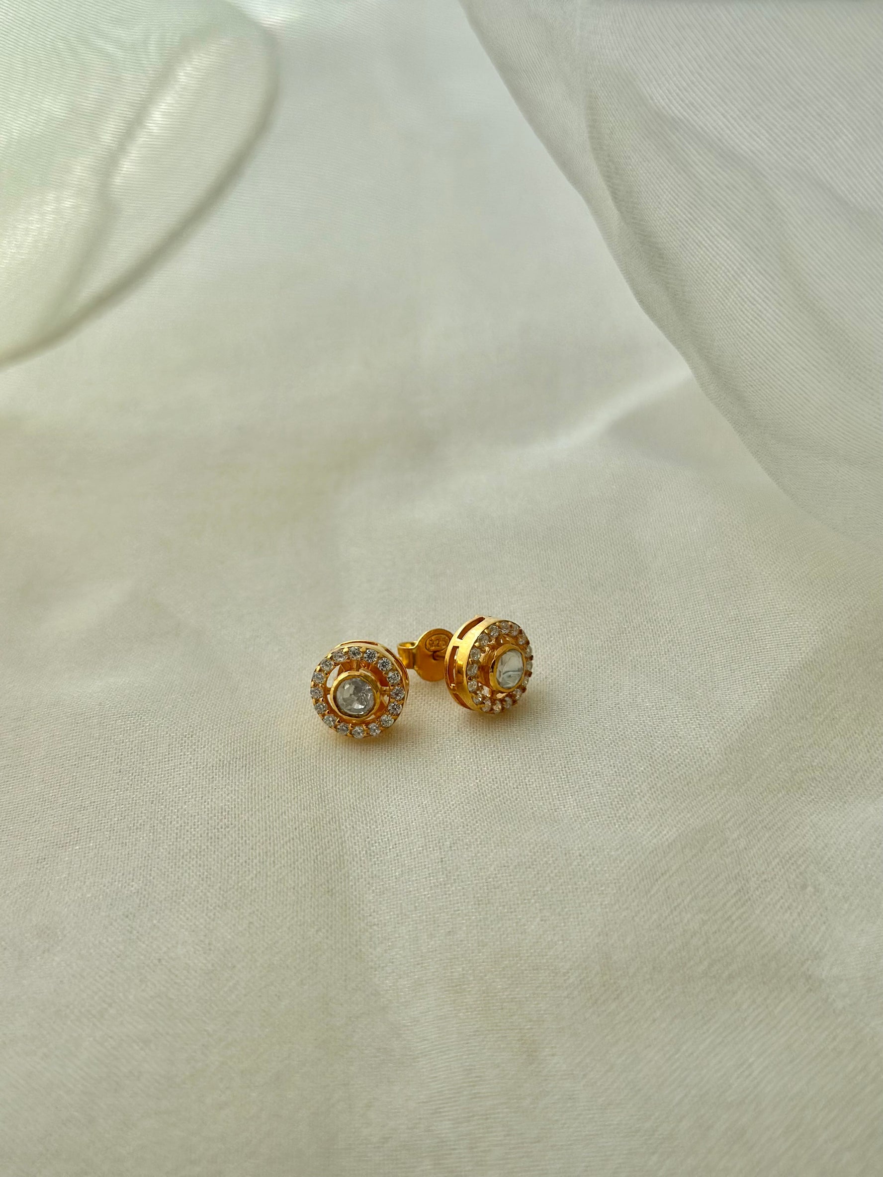 Ruh Polki sterling silver stud earrings with uncut diamond – Eterno India