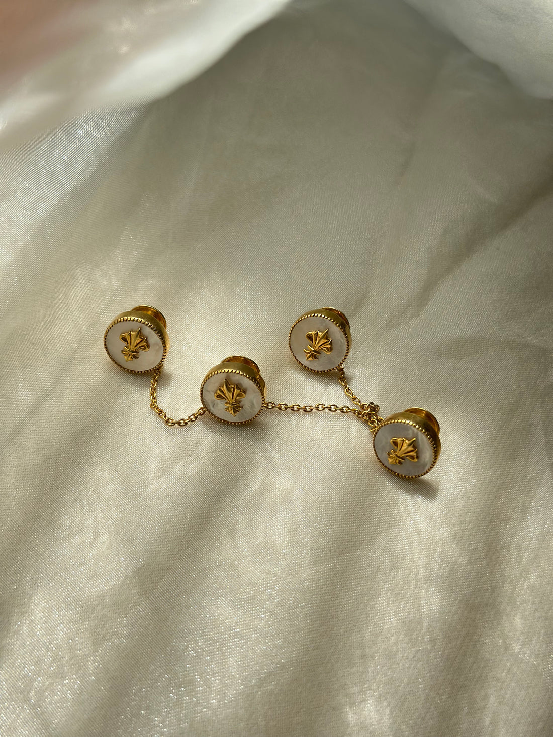 Monarchy Kurta Button