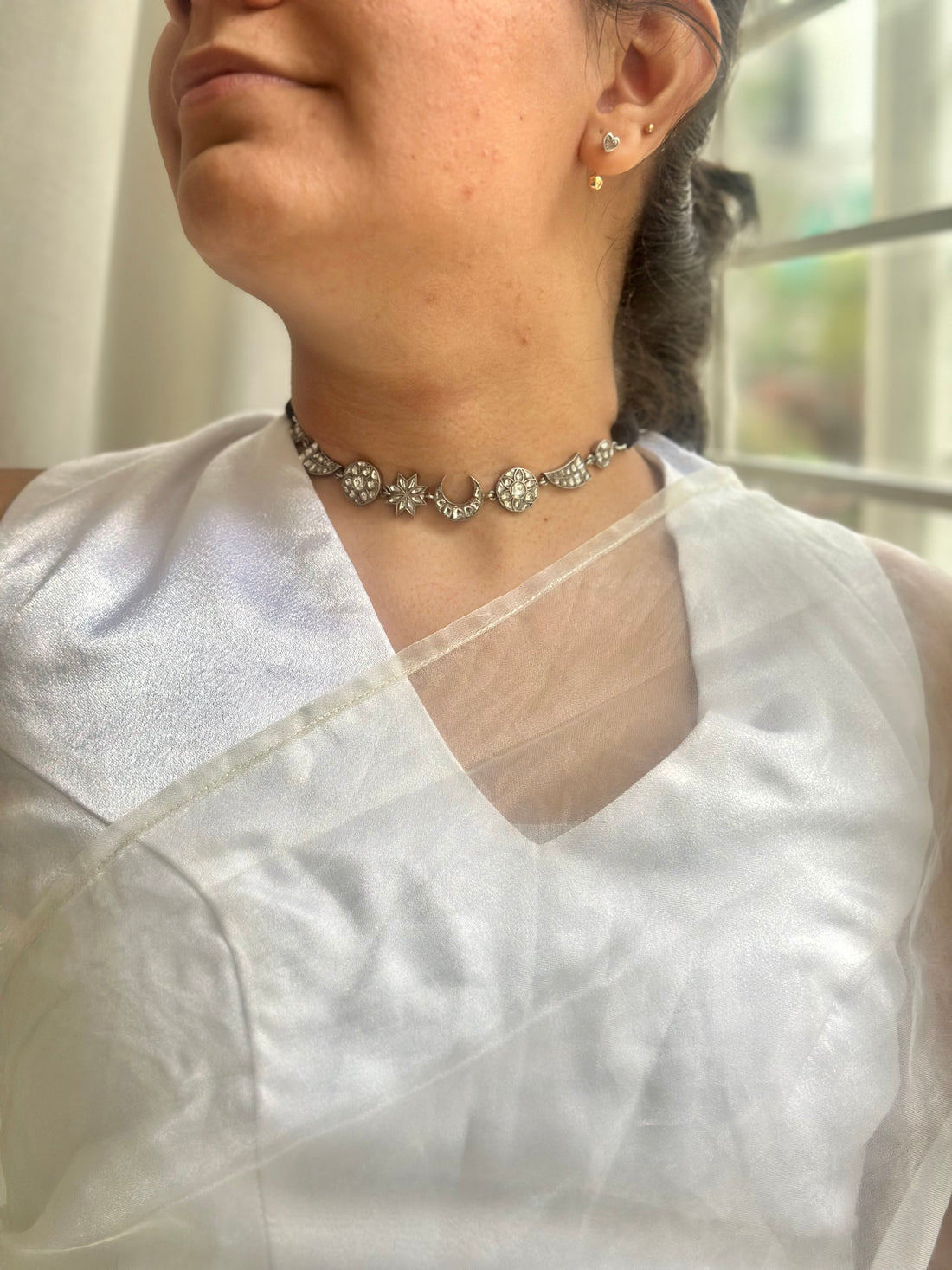 Chaand Tukda Choker