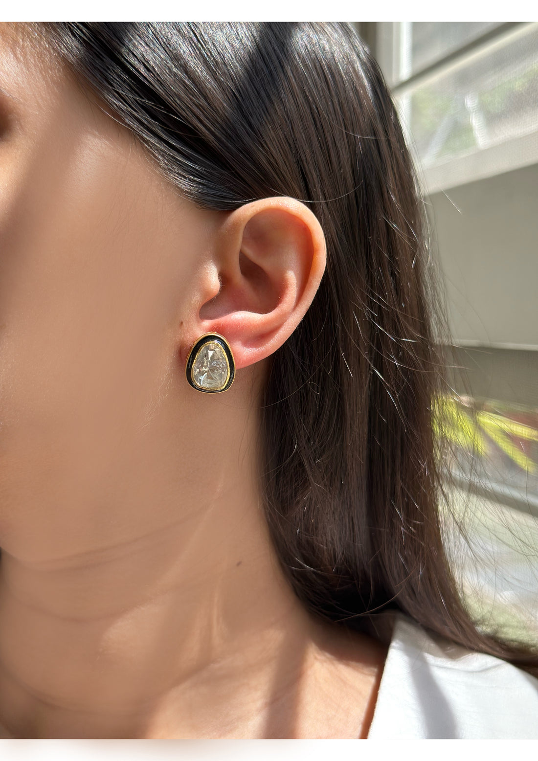 Nirvani Studs