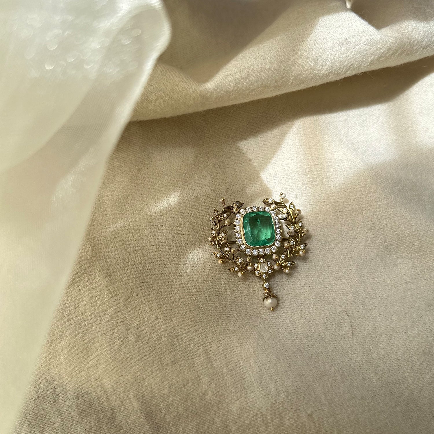 Lucknow Brooch