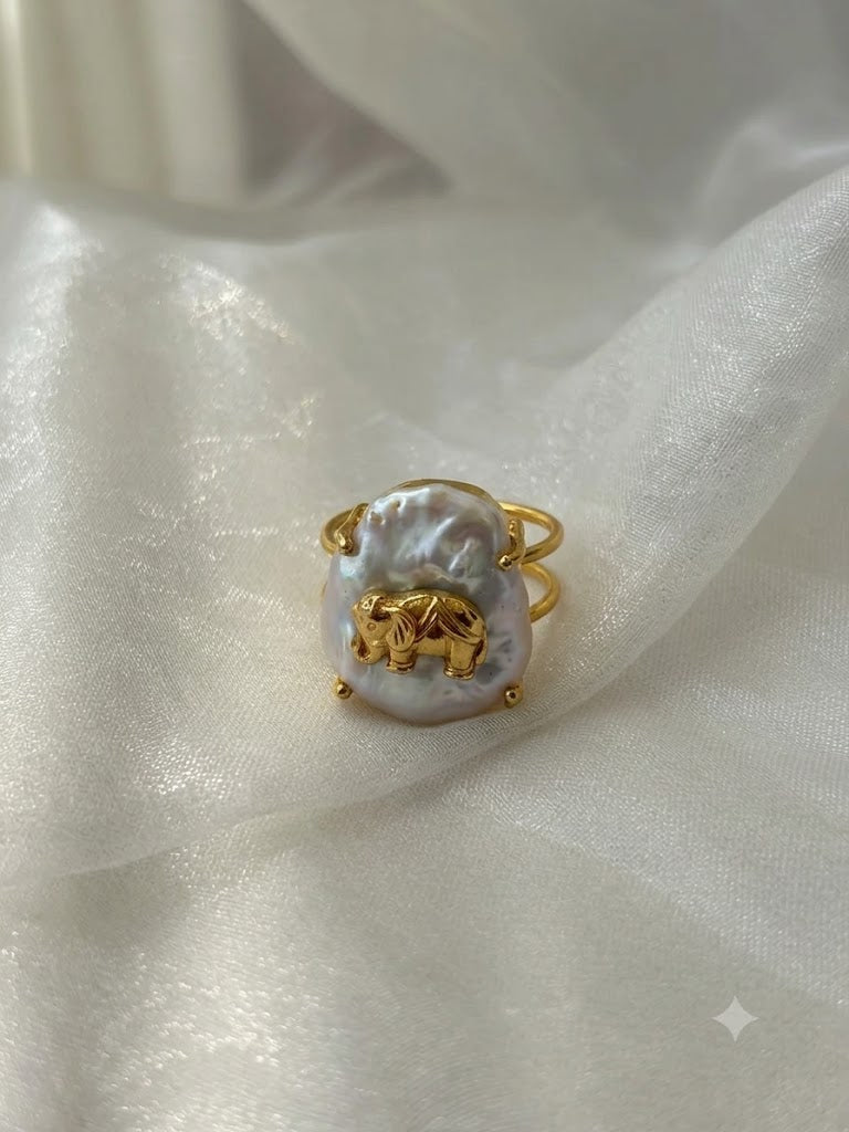 Baroque Haathi Ring