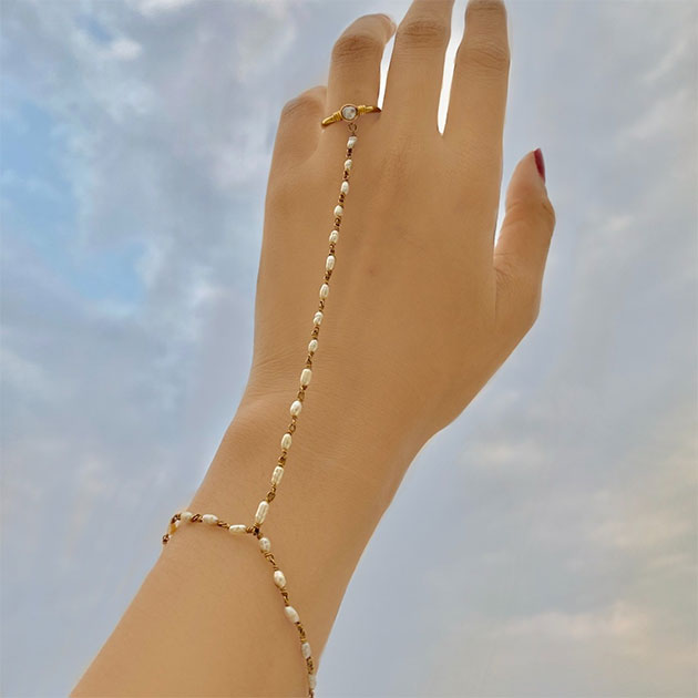 Beaded Hand Chain / Ring Bracelet in 14/20 Gold-fill